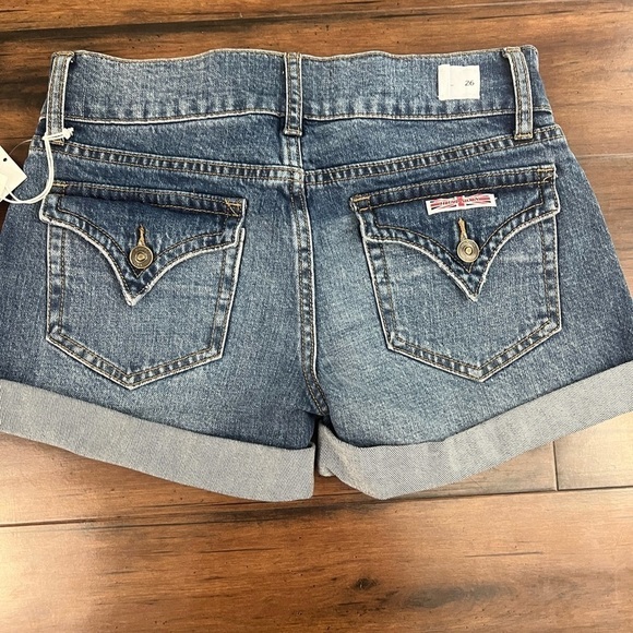NWT - Hudson Ruby Cuffed Mid-Thigh Shorts - Size 26 - Picture 6 of 10